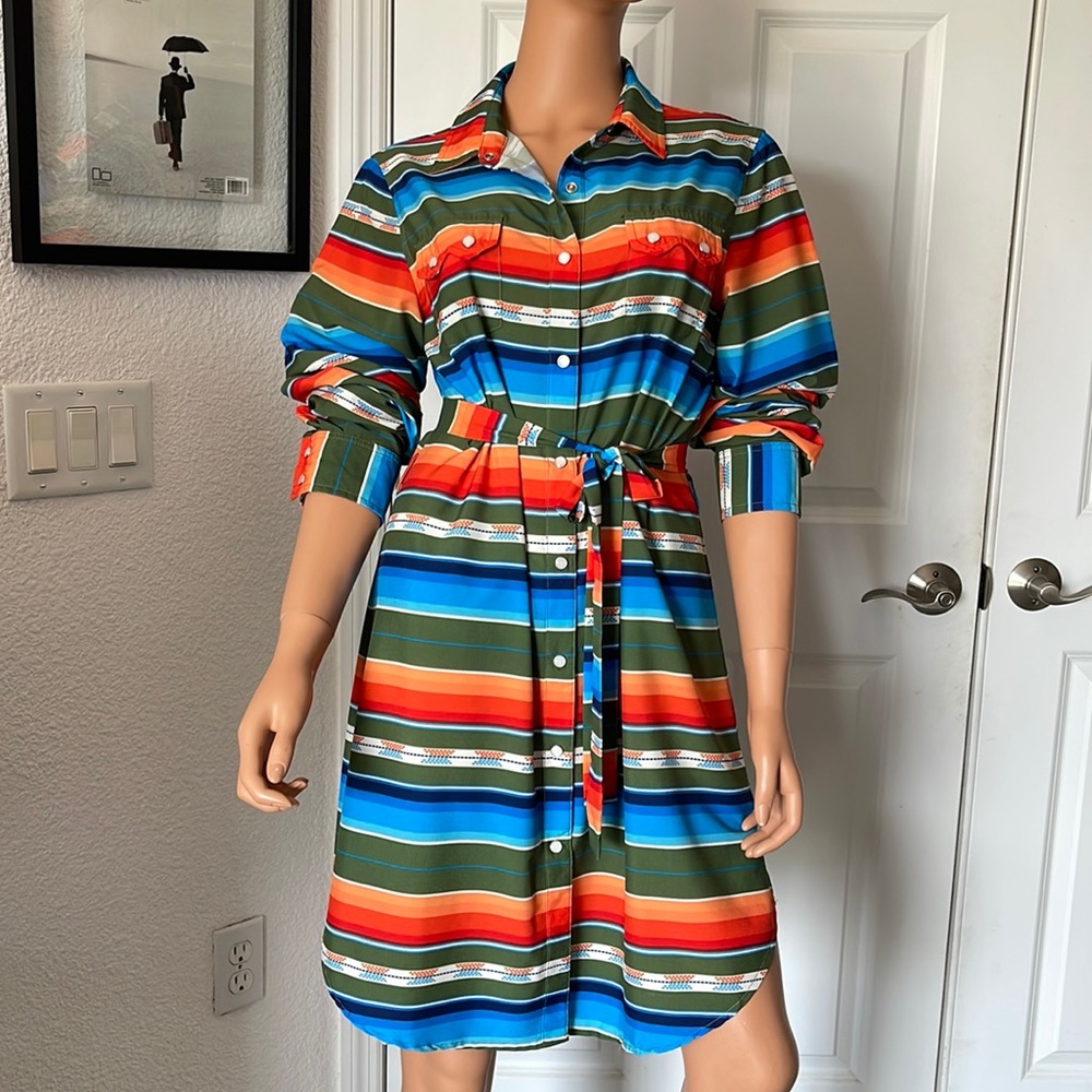 Beautiful RANCH ROYALTY WESTERN DRESS. Size L. Vivid blue/green/orange. EUC.